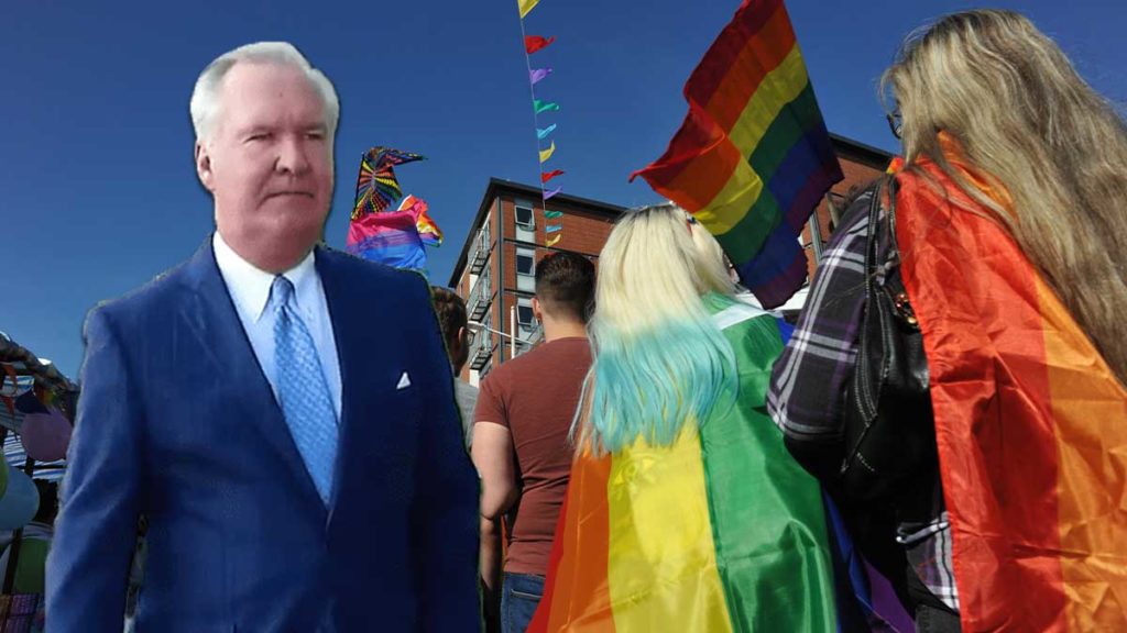 Bob Buckhorn hangs out at gay pride rally